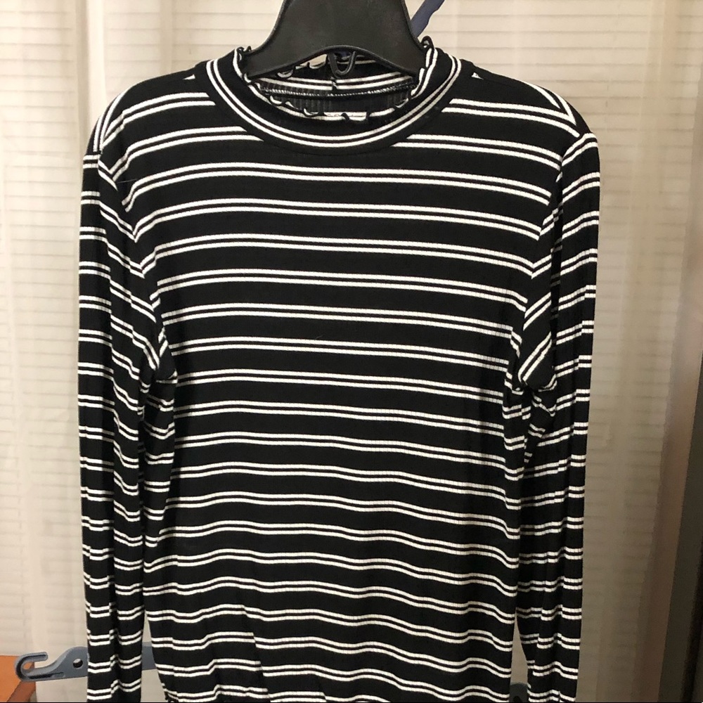 Black with white stripe rayon/spandex top size XL